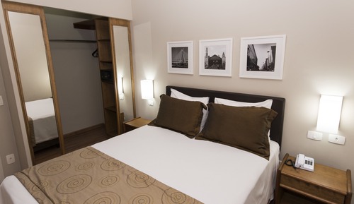Habitación estándar con 2 camas individuales, 1 cama doble