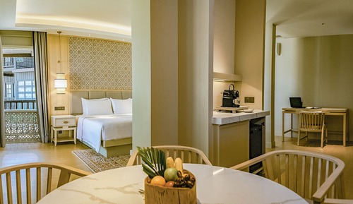 Suite junior (Pelangi // Newly Refurbished)