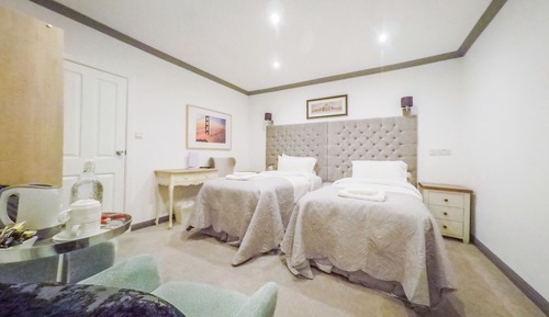 Habitación Confort con 2 camas individuales