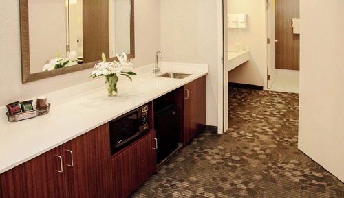 Suite, 1 habitación, vistas al patio (Hearing Accessible)