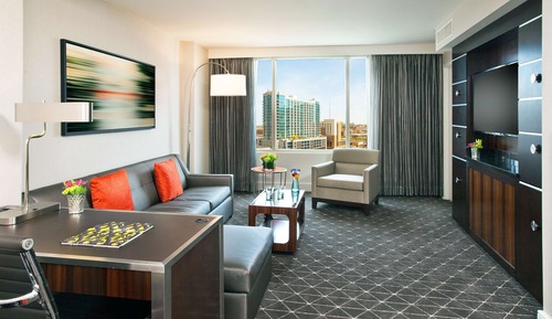 Suite ejecutiva, 2 camas dobles, acceso al Business Lounge, vistas al parque