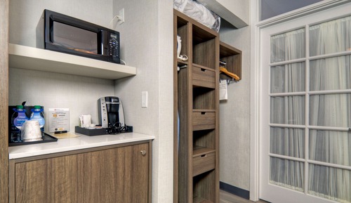 Suite, 1 habitación (One King)