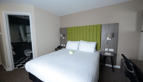 Habitación estándar, 1 cama de matrimonio grande con sofá cama