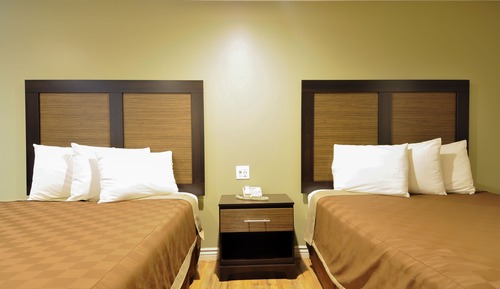 Habitación cuádruple, 2 camas de matrimonio, accesible para personas con discapacidad