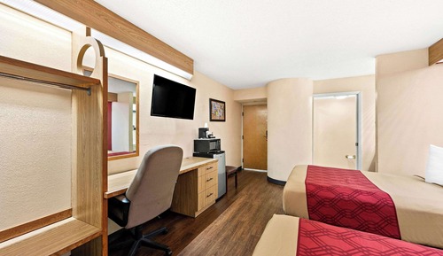 Habitación estándar doble, 2 camas dobles, fumadores