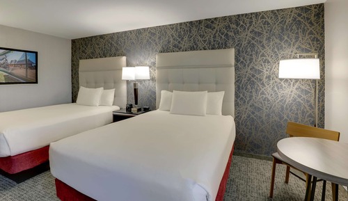 Habitación Deluxe, 2 camas de matrimonio, frigorífico y microondas