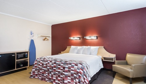 Habitación superior, 1 cama de matrimonio grande (Larger, Smoke Free)