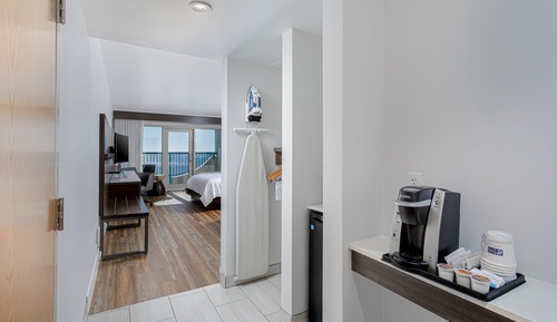 Habitación estándar, 2 camas de matrimonio, ducha con asiento, no fumadores (Communications)