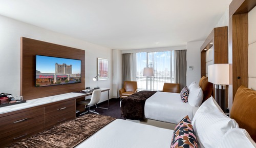 Habitación Premier, 2 camas de matrimonio, vistas a la ciudad