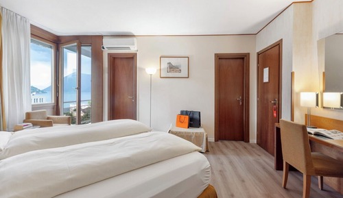 Suite panorámica, vistas al lago (Delfino)