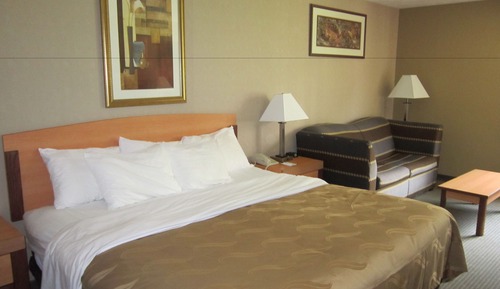 Habitación estándar, 1 cama de matrimonio grande con sofá cama, bañera de hidromasaje, planta baja