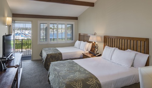 Habitación estándar, 2 camas de matrimonio, vistas al puerto deportivo