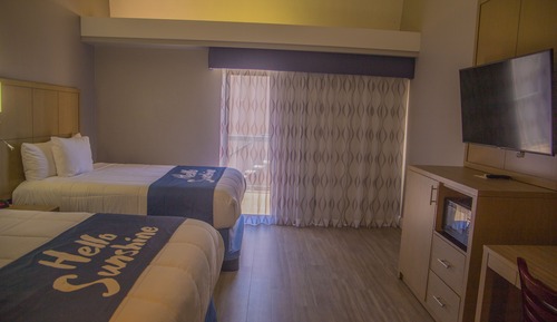 Habitación estándar, 2 camas de matrimonio, balcón