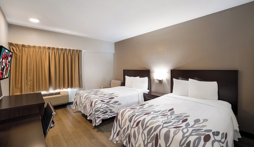 Habitación estándar, 2 camas dobles, accesible para personas con discapacidad (Smoke Free)