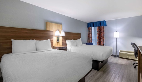 Habitación estándar, 2 camas de matrimonio, no fumadores, frigorífico y microondas