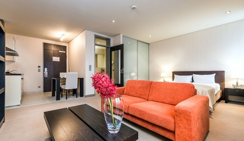 Estudio (Hotel)