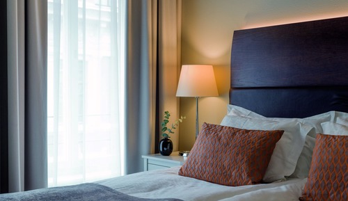 Standard Queen Room