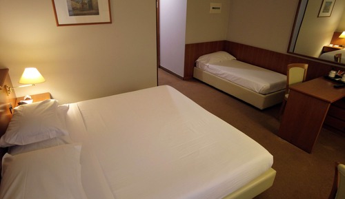 Habitación estándar, 1 cama de matrimonio grande (1 Extra Bed)