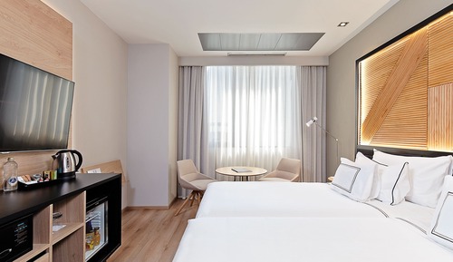 Melia Twin Room
