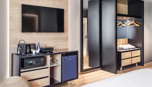 Suite (The Level 2+1)