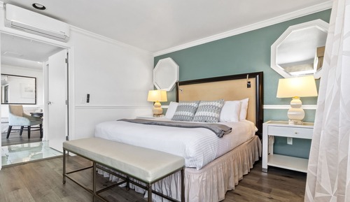 Suite, 1 cama de matrimonio grande, balcón (King)
