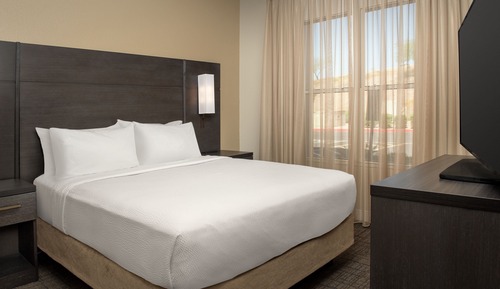Suite, 2 habitaciones (Mobility/Hearing Access, Roll-In Shwr)