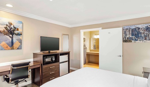 Habitación estándar, 1 cama de matrimonio grande, no fumadores, frigorífico y microondas