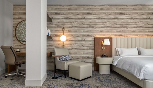 Suite, 1 cama de matrimonio grande, no fumadores, frigorífico (Roll-in Shower)