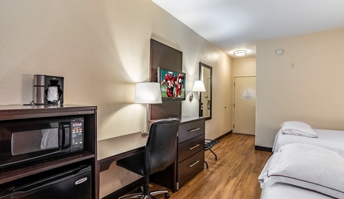 Habitación Premium, 2 camas dobles (Upgraded Bedding & Snack, Smoke Free)