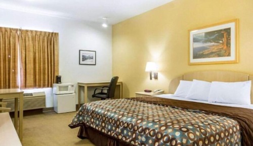 Standard Room, 1 King Bed
