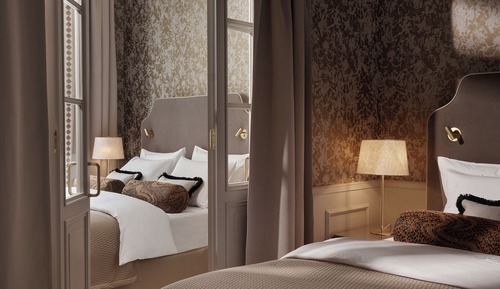 Suite (Courtyard | Twin)