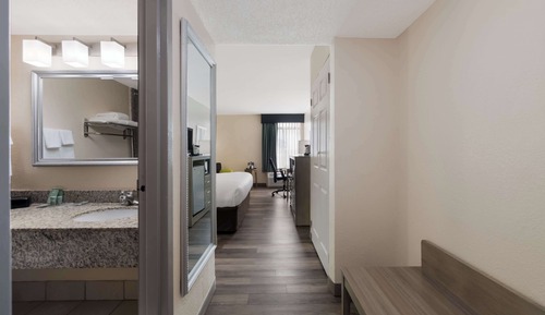 Habitación estándar, 1 cama de matrimonio grande, no fumadores, frigorífico y microondas