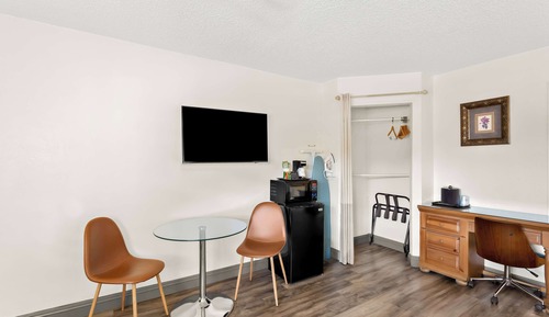 Habitación estándar, 2 camas de matrimonio, accesible para personas con discapacidad, no fumadores