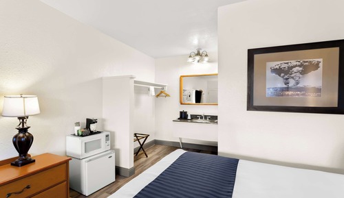 Habitación estándar, 2 camas de matrimonio, no fumadores, frigorífico y microondas