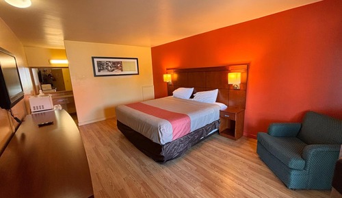 Single Bed Smoking