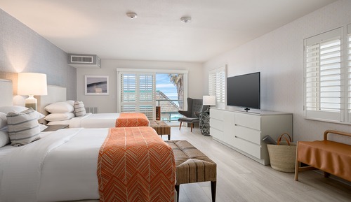 Habitación estándar, 2 camas de matrimonio, vistas parciales al mar