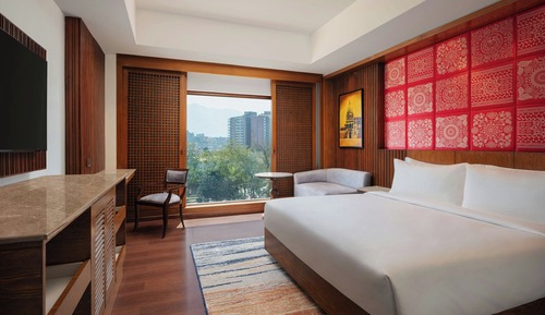 Suite ejecutiva, 1 cama de matrimonio grande, vistas a la ciudad
