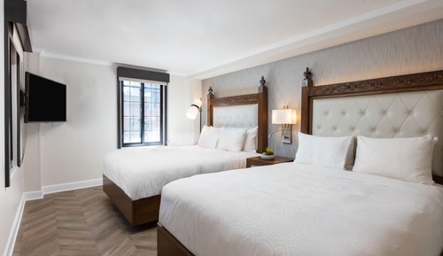 Habitación, 2 camas de matrimonio, balcón (Luxe)