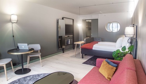 Habitación Deluxe doble, 1 cama de matrimonio grande, vistas a la montaña
