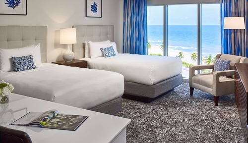Habitación Premier, 2 camas dobles, vistas al mar (Preferred Ocean Curve Two Doubles)