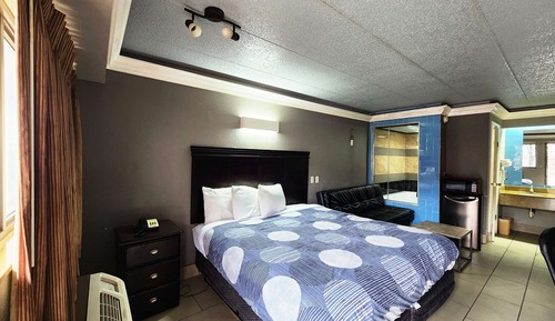 Suite, 1 cama de matrimonio grande, fumadores (Modern)