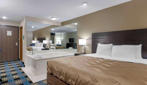Habitación estándar, 1 cama de matrimonio grande, bañera de hidromasaje