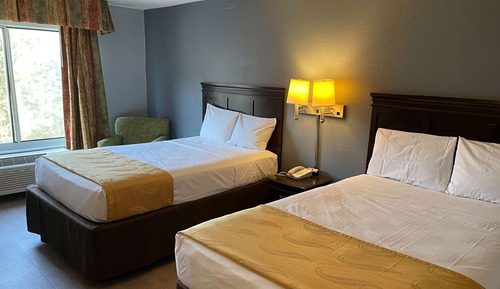 Habitación estándar, 2 camas dobles, no fumadores, frigorífico y microondas