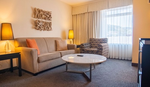 Suite Premium (Coast Premium King Suite with Parlor)