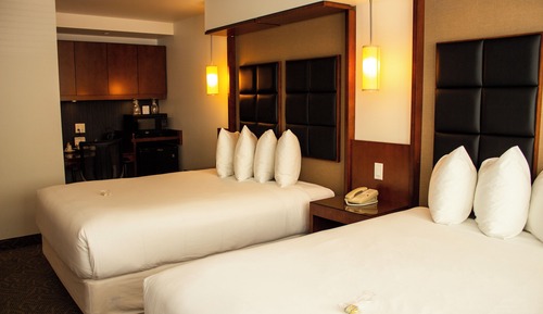 Deluxe Room, 2 Queen Beds, Jetted Tub