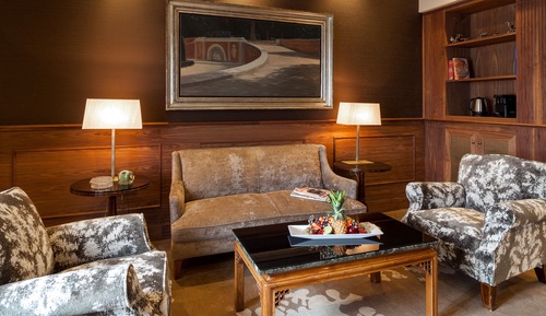 Suite "The Wellington Club" Access