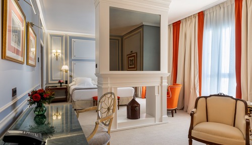 Junior Suite Deluxe "The Wellington Club" Access