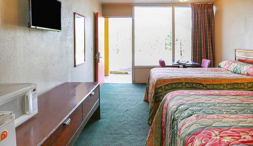 Habitación cuádruple básica, 2 camas dobles