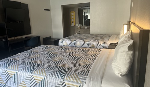Habitación estándar, 2 camas dobles, no fumadores, frigorífico y microondas