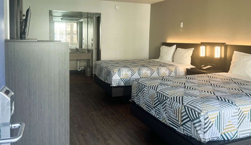 Habitación estándar, 2 camas dobles, accesible para personas con discapacidad, no fumadores
